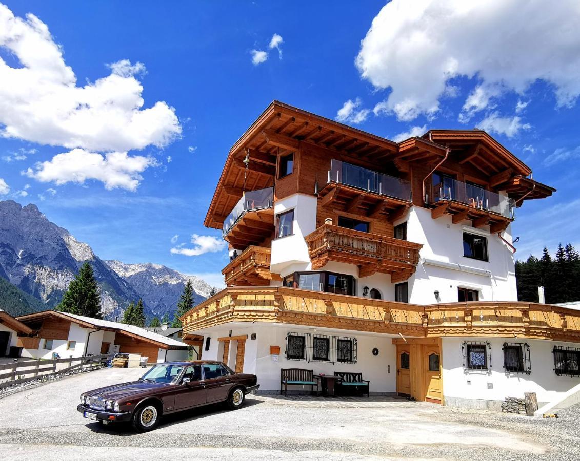 Schickster Sky Lodge Лойташ Екстер'єр фото