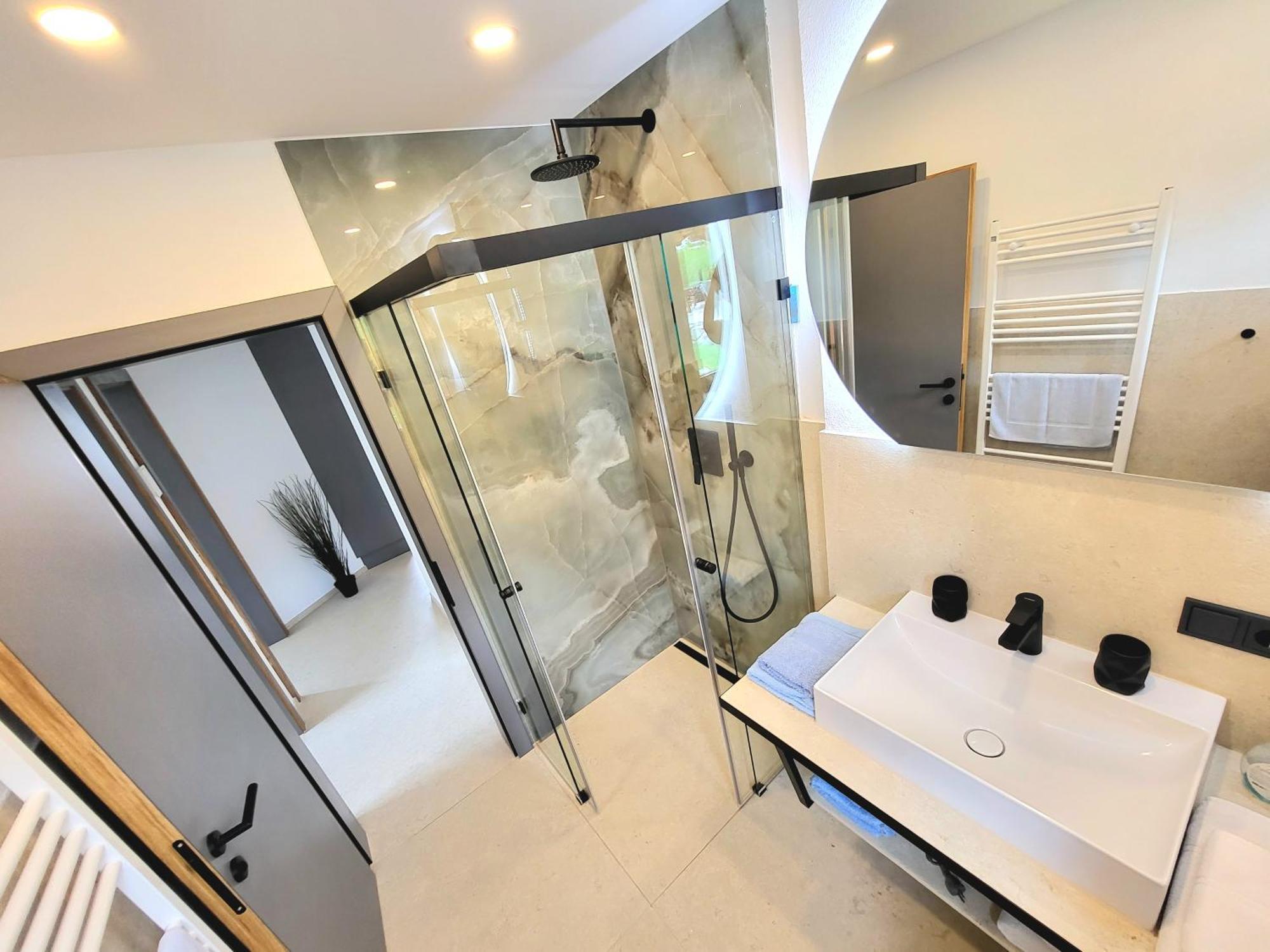 Schickster Sky Lodge Лойташ Екстер'єр фото